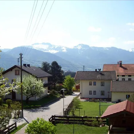 Pikarthof Apartment *